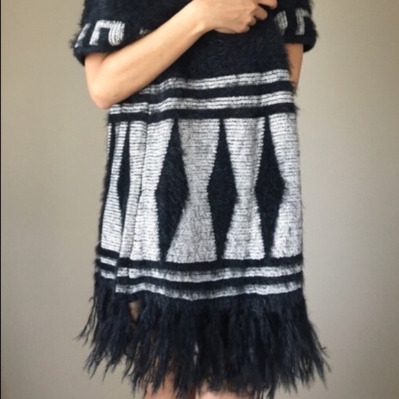 🆕Boho Soft Faux Fur Ivory & Black Fuzzy Open Front Maxi Kimono Cardigan - Picture 5 of 9